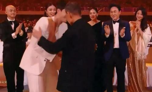 颁奖礼吃瓜,颁奖礼现场吃瓜指南